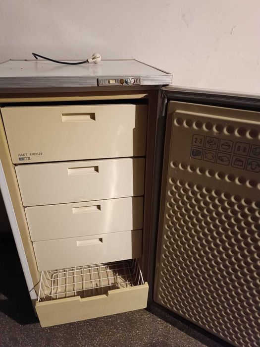 Congelator cu 5 sertare