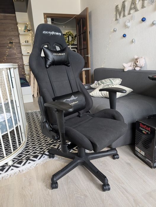 Игровое компьютерное кресло DXRacer