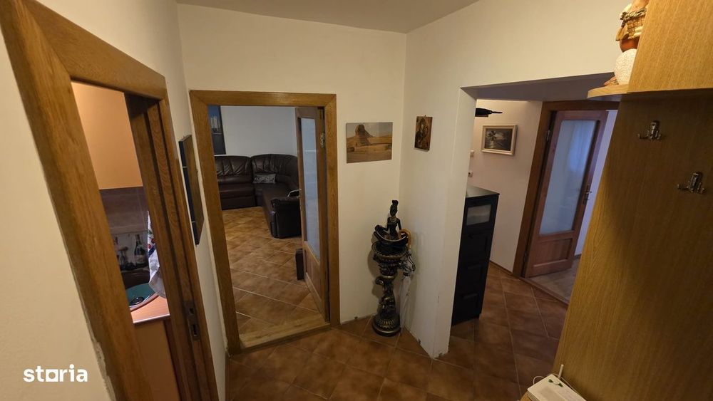 Apartament 3 Camere Et1/3- Zona Razboieni