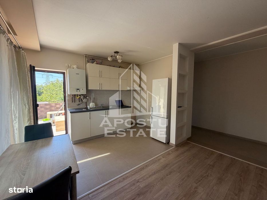 Apartament cu 3 camere de vânzare ,terasă mare, Dumbravita