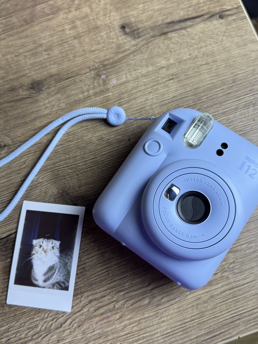 Продам Instax 12 mini