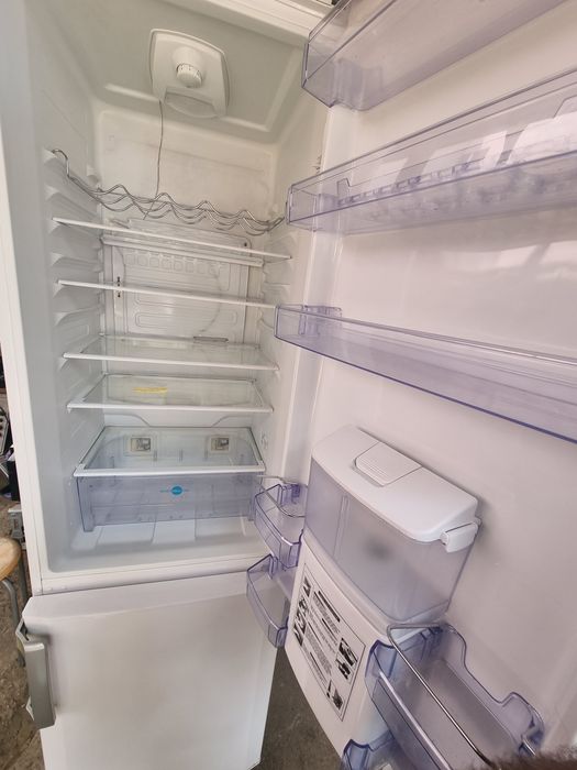 Combina frigorifica Beko