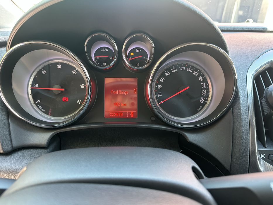 Опел Астра J Cosmo 2011 1.7 cdti 110 к.с.