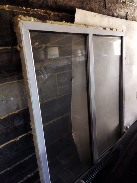 Продается пластиковое окно