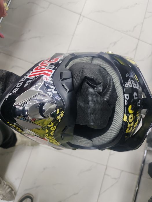 Шлем для эндуры RedBull