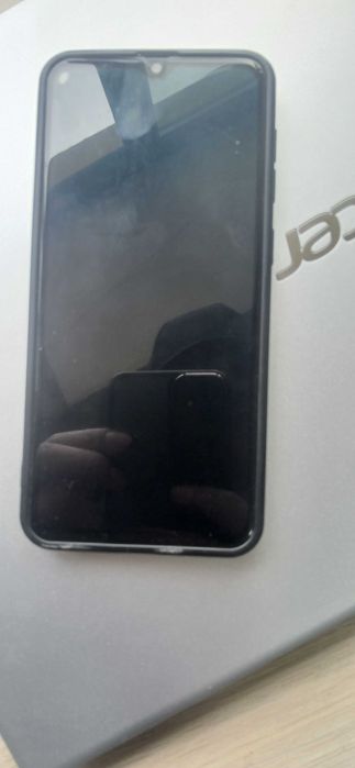 Samsung A50 4/64 sotiladi