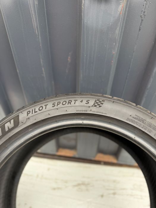 255 40 R19 Michelin Pilot Sport 4S DOT 2025