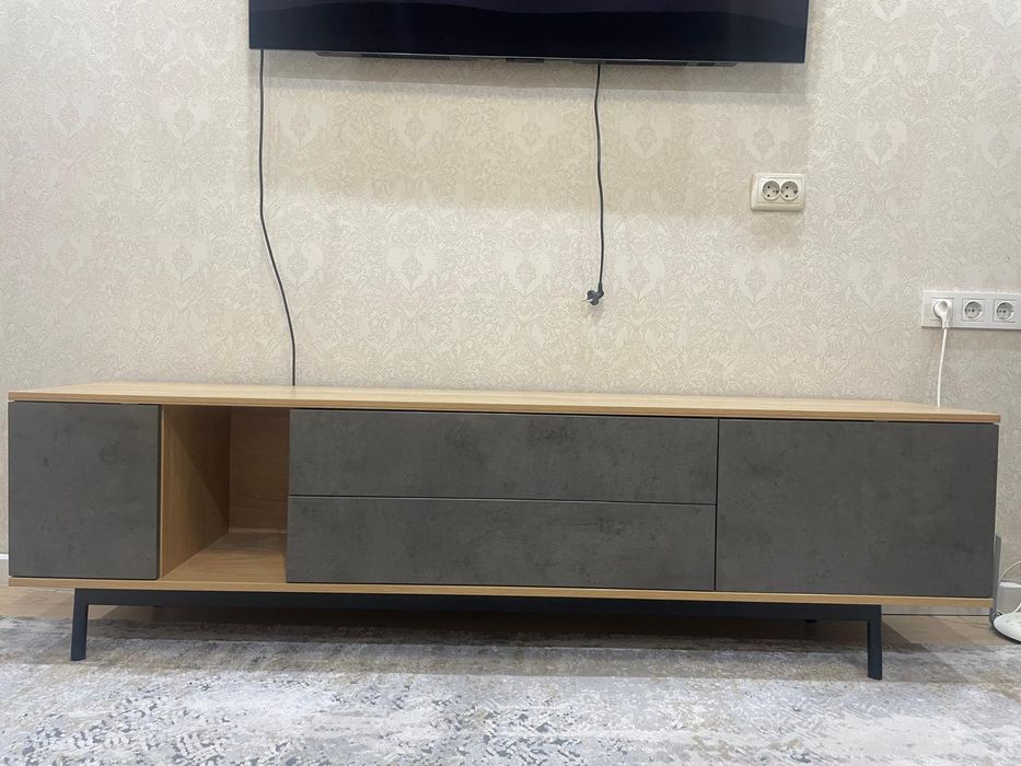 Шкаф консоль под ТВ