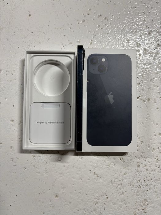 Apple iPhone 13