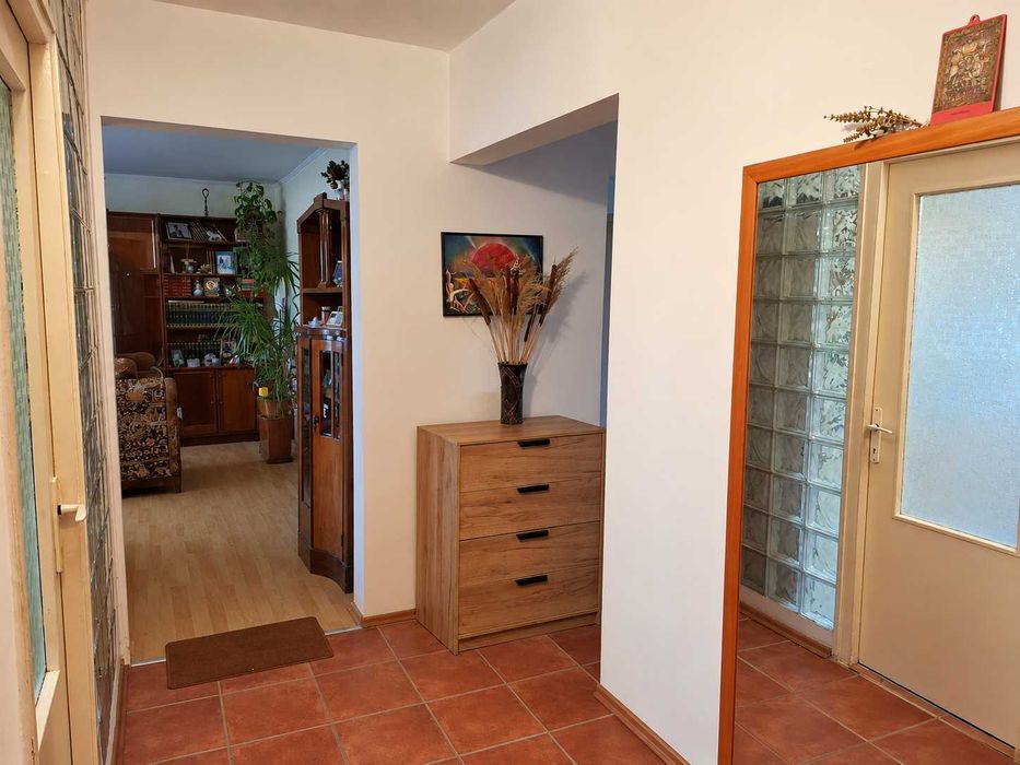Apartament 4 camere decomandat