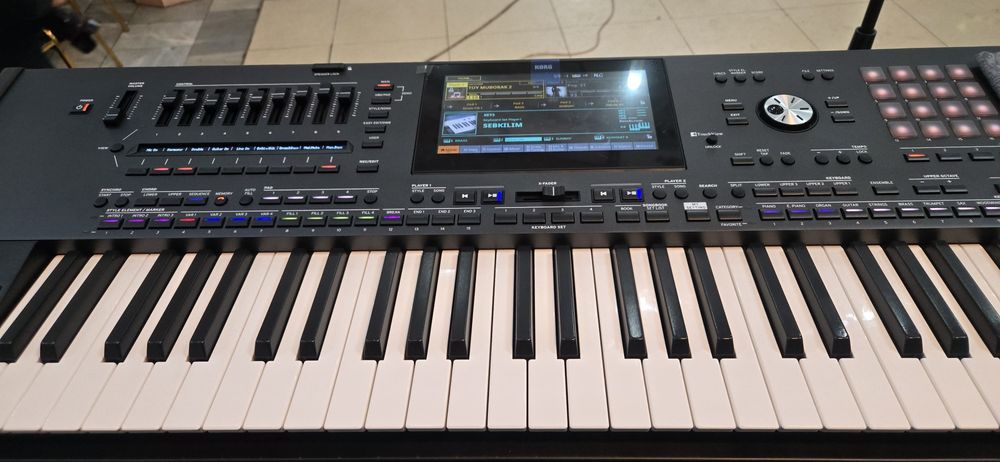 Korg pa5x orental yangi sotiladi