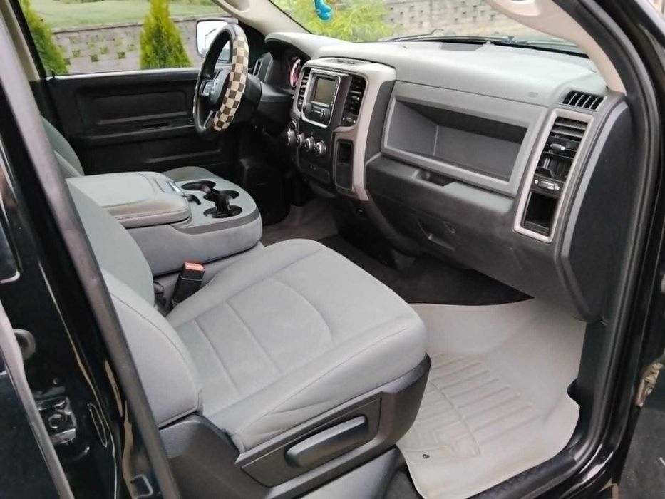 Dodge RAM 1500 4X4 5.7 Hemi с пропан-бутан
