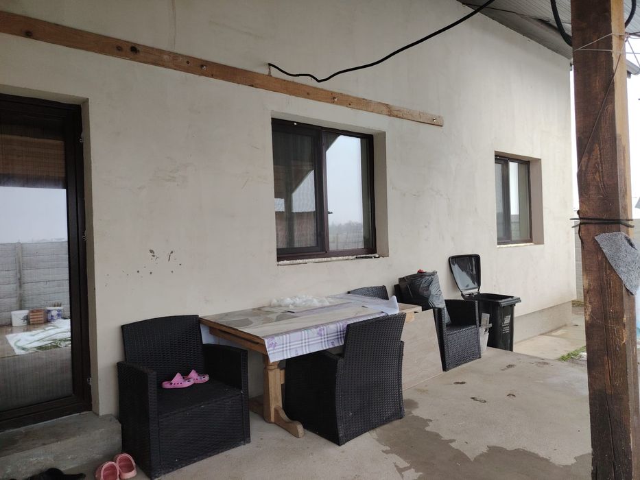 Vând casă în Joița