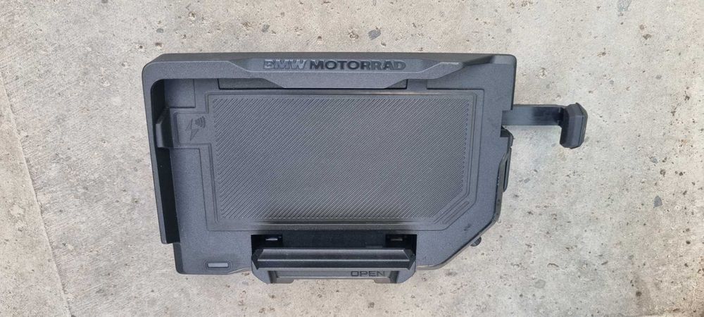 Suport telefon Original BMW GS / incarcare wireless