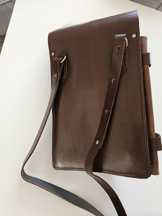 Geanta vintage  piele militara