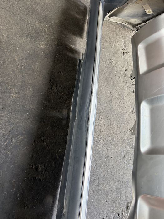 Задна броня  и десен праг заедно audi A4 allroad B8 B8.5