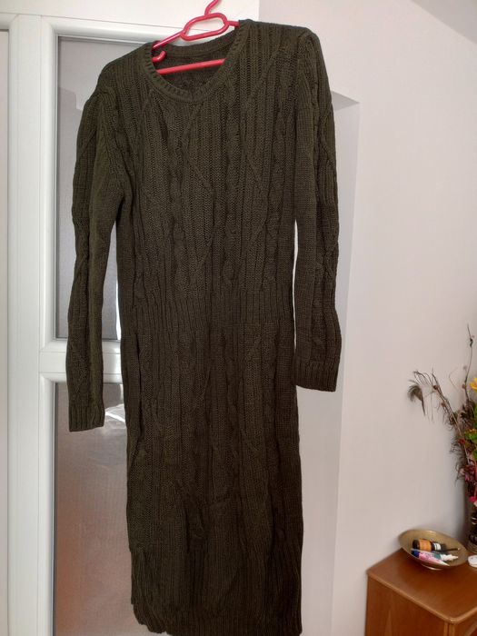 Rochii tricotate diverse culori