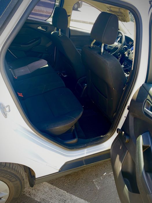 Ford Focus 2.0 150 cp