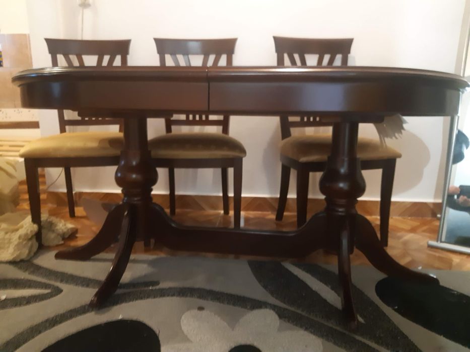 Vand mobila din lemn masiv