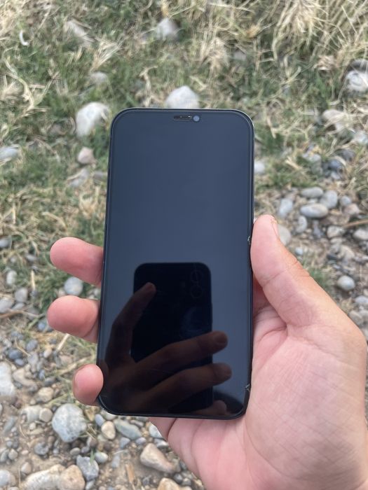 Iphone 12  құлыптанған