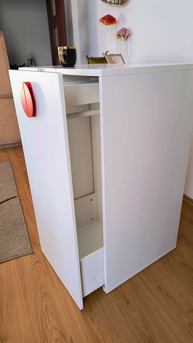 Unitate depozitare culisantă/ dulap pentru copii