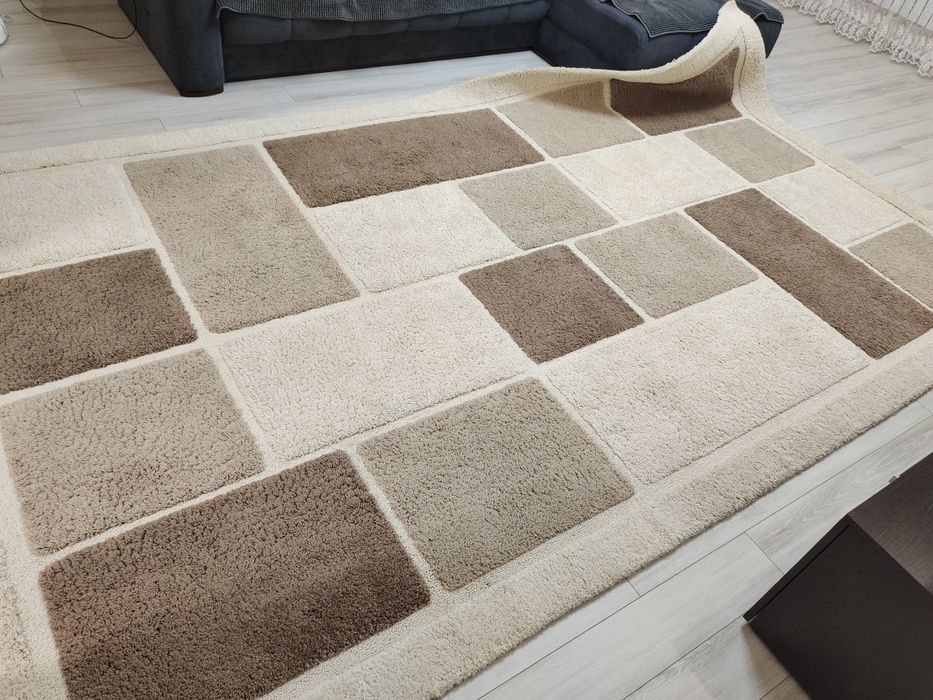 Продам ковёр 2.40/4 м