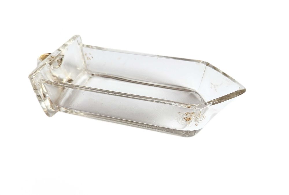 Старинни стъклени съдове