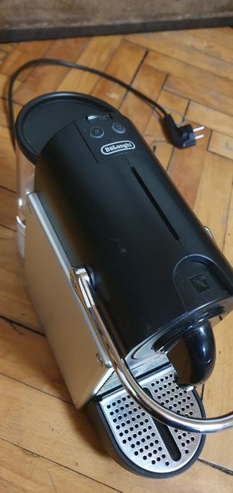Espressor DeLonghi Nespresso si Koenig Suisse. Espresso cafea capsule