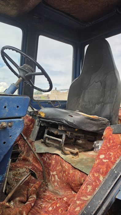 Продам трактор мтз82 .