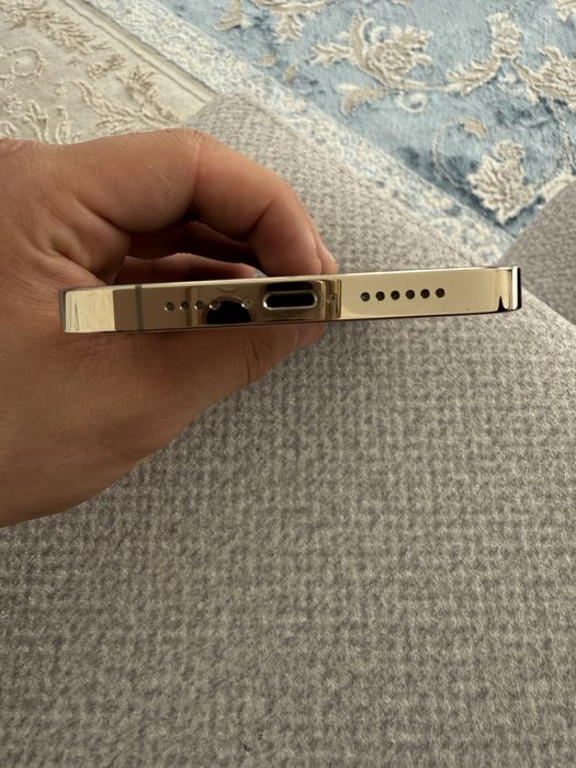 Продается Iphone 12 pro max