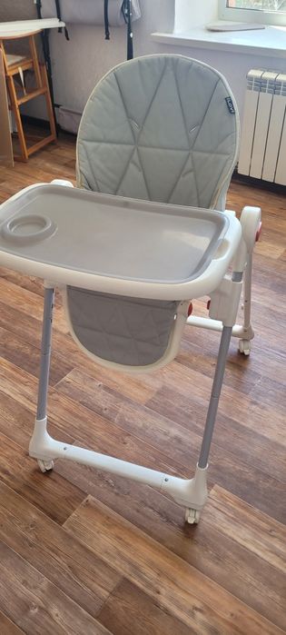 Продам стульчик для кормления
