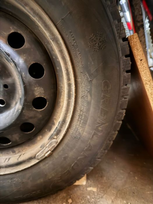 Продам колеса с дисками