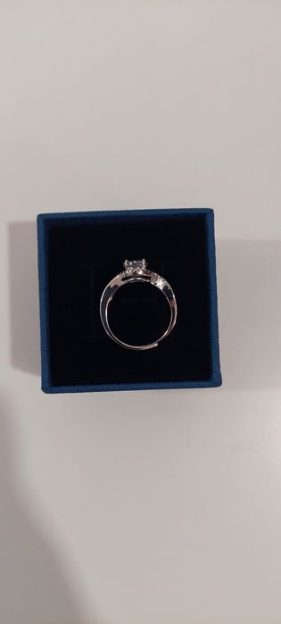 Inel nou pentru femei