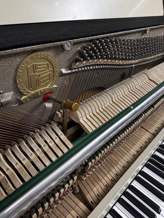 Белое пианино Zimmermann. Германия.