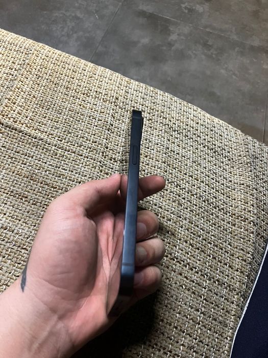 Айфон 13 с гаратией