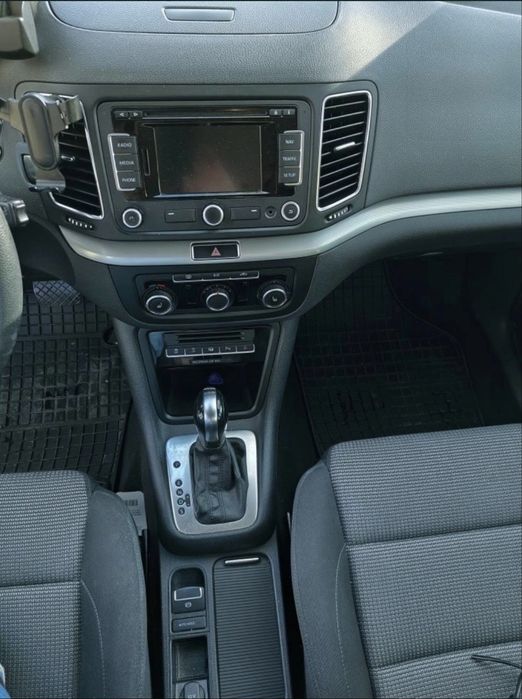 VOLKSWAGEN Sharan 2013 — imagine 5