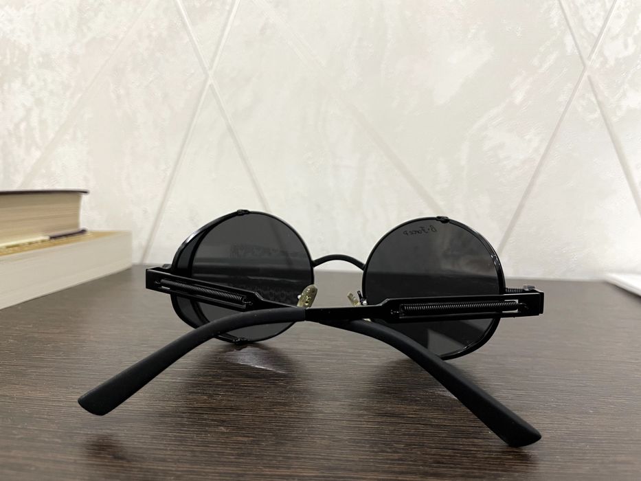 Продам солнцезащитные очки