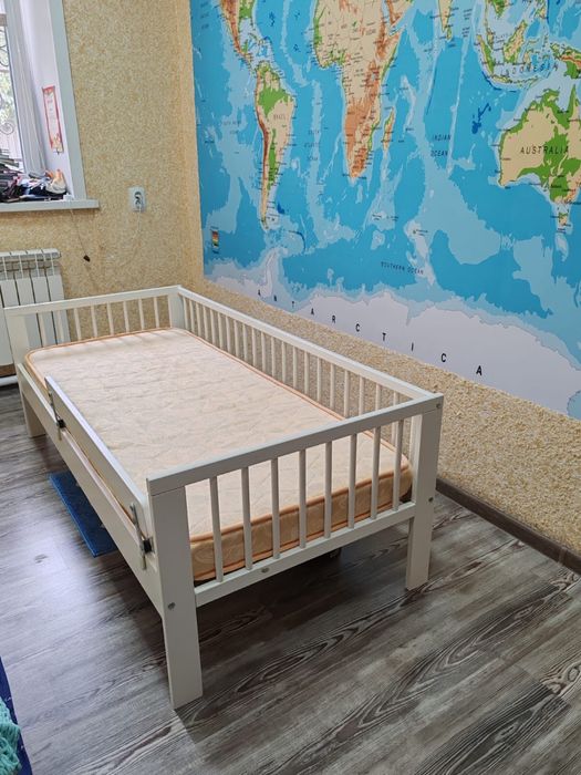 Продам кровать кравть Икеа подростковая
