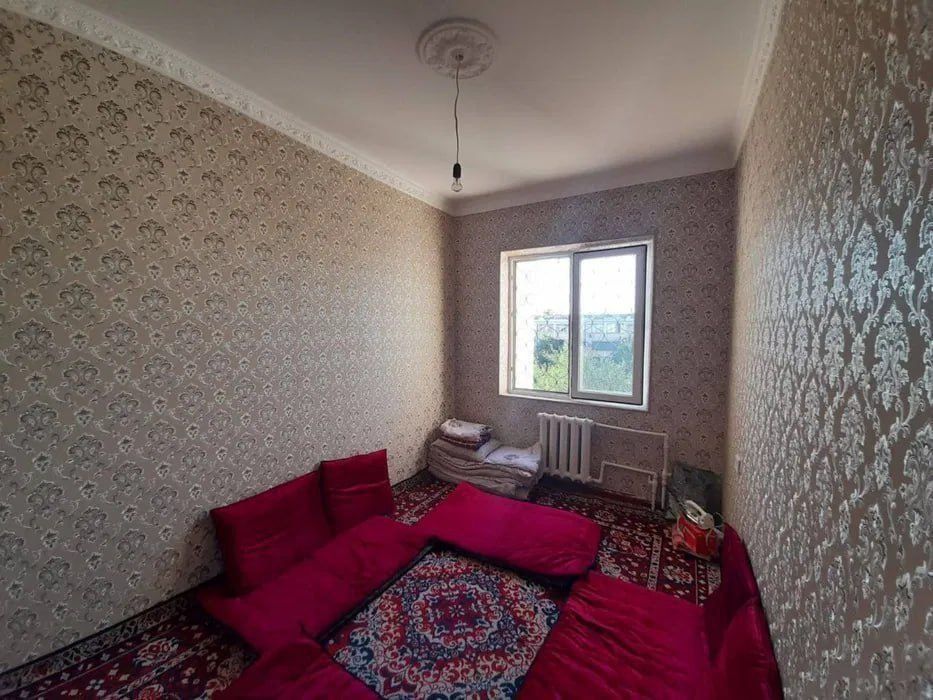 2/5/5. Сергели 4 . Дом панельный, квартира 59 м². Метро "Turon" -1 км.