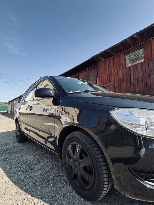 SKODA Fabia 2011 — imagine 3