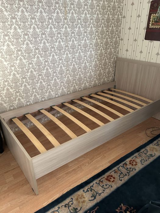 Кровать в отличном состояний