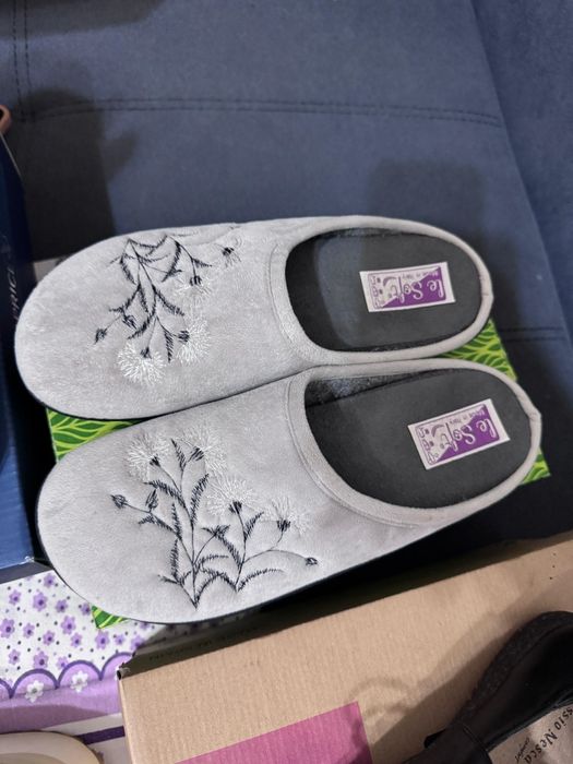 Продам женскую обувь