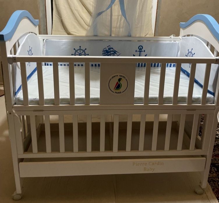 Кровать пьер кардин