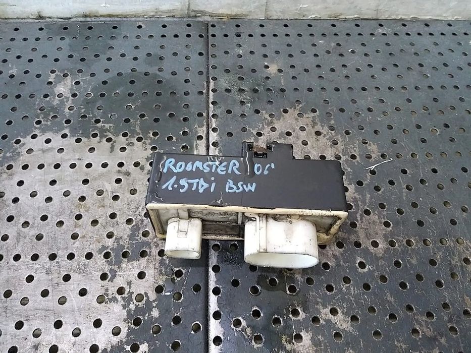 Releu electroventilator 1.9 tdi skoda roomster 5j 1j0919506m