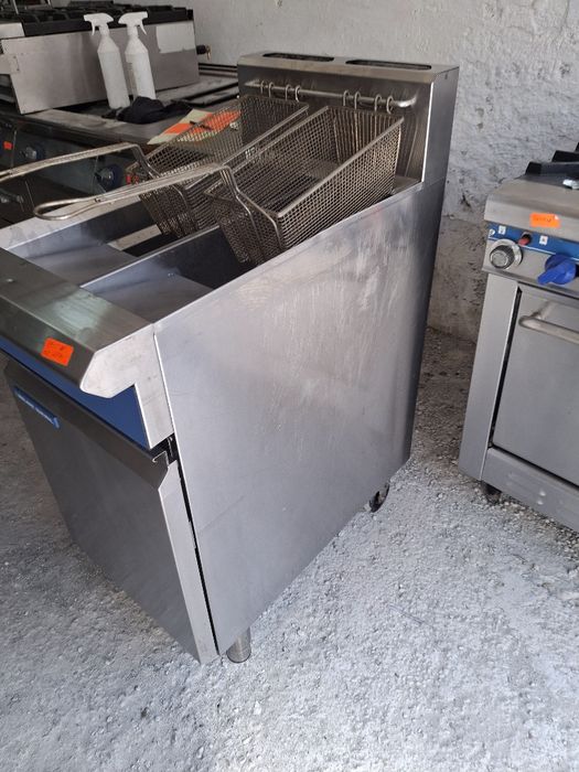 Фритюрник професионален на газ BLUE SEAL