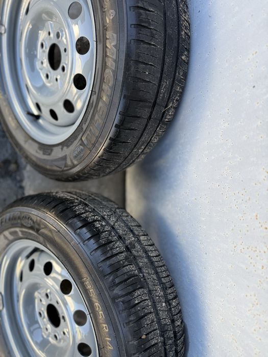 Шины летние новый комплект