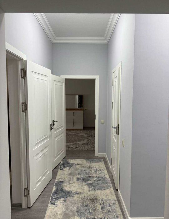 Сдаётся квартира в центре города Богшамол , срочно. В люкс состоянии