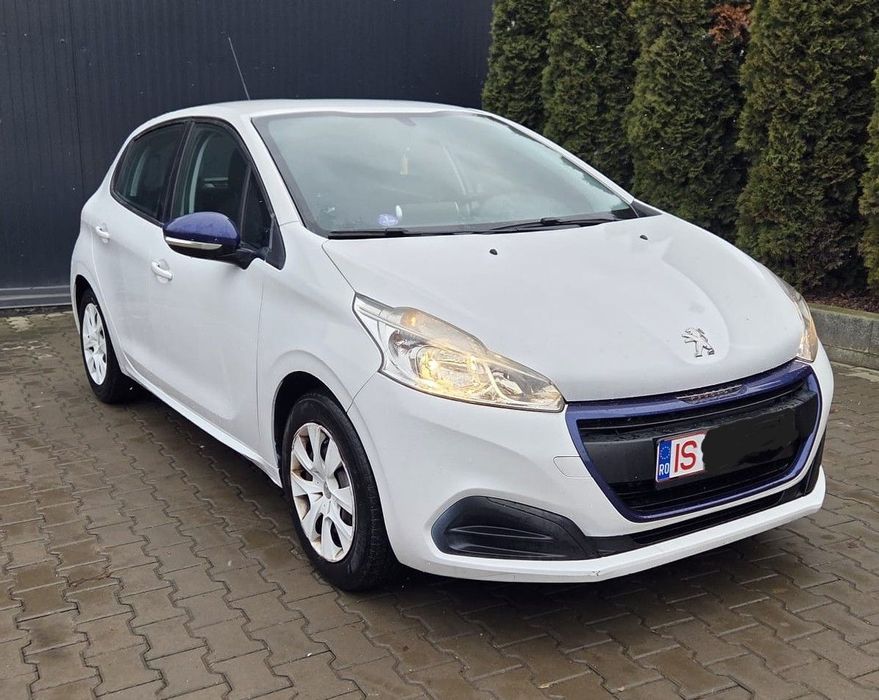 Peugeot 208 GARANTIE 1 AN | Euro 6 | 2016 Peugeot 208 | Numere negre