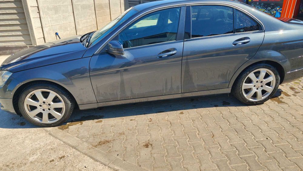 Mercedes C200 W204 | 2.2 Diesel | Revizie Nouă | 2 Rânduri de Jante