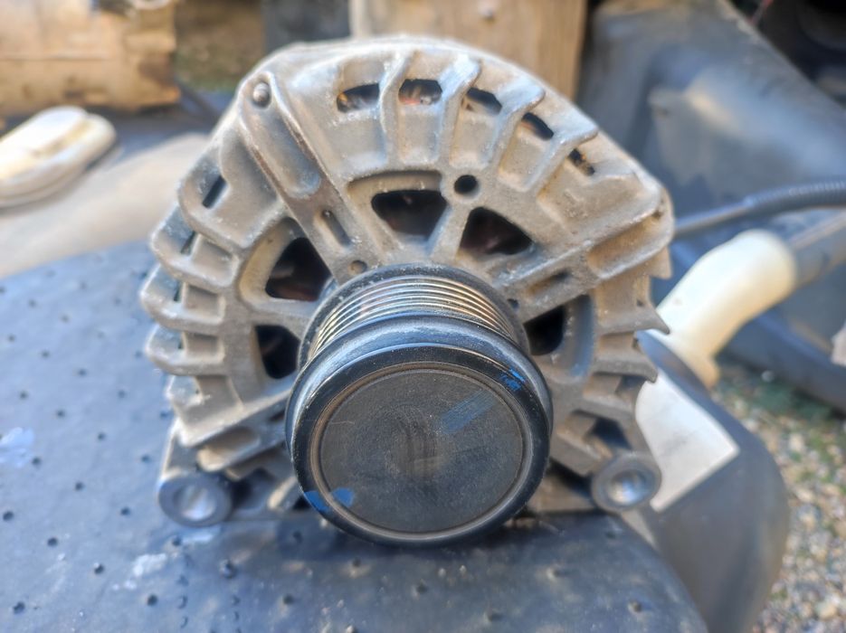 Генератор за Пежо-208,1.6E-HDI